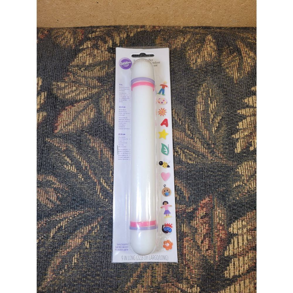 Wilton Fondant Non-Stick Roller- NIP